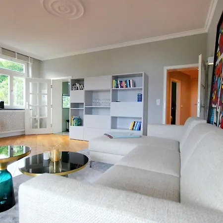 Stranddistel By Rujana Binz