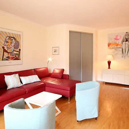 Stranddistel By Rujana