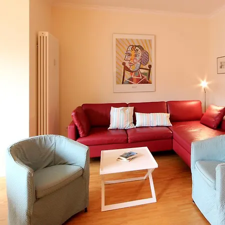 Stranddistel By Rujana Binz