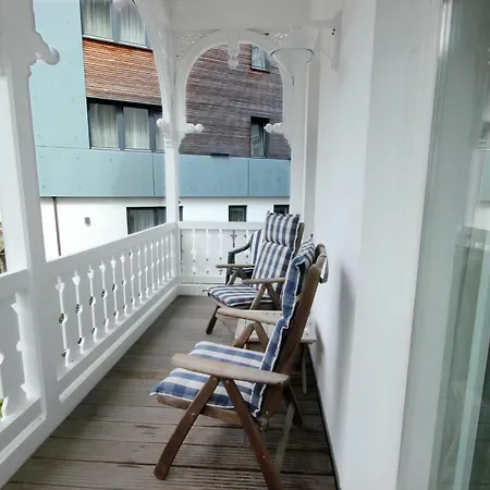 Stranddistel By Rujana *